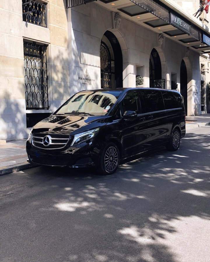 L'élégance absolue avec une voiture de luxe
